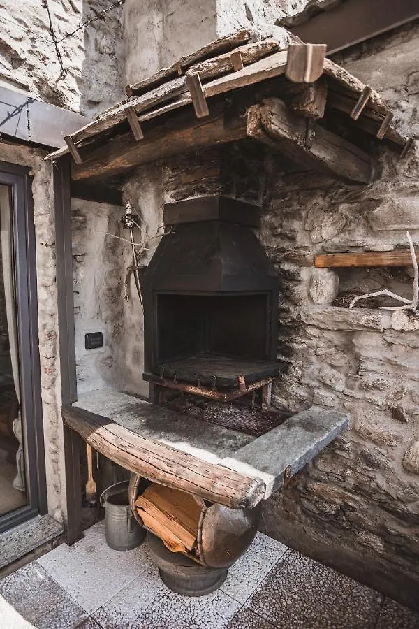 Casa de Férias Appartamenti Montemezzo Le Case In Pietra Vista Lago Gera Lario Itália